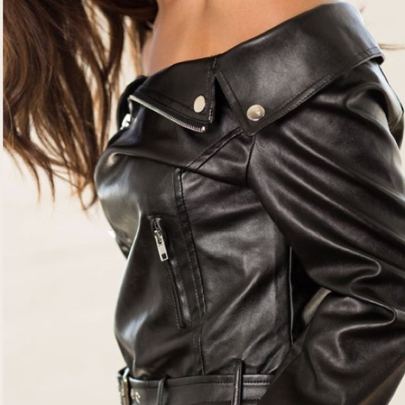 Off the Shoulder Jacket - Picture 4 of 5